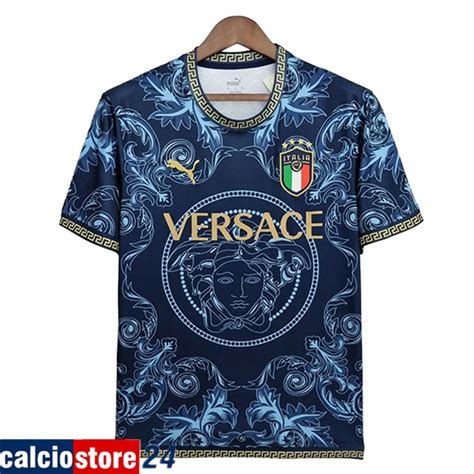 maglia nazionale italia versace|Divisa della Nazionale dell'Italia .